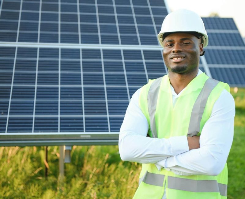 photovoltaic-green-energy-technology-worker-at-solar-panel-plant.jpg photovoltaic-green-energy-technology-worker-at-solar-panel-plant.jpg